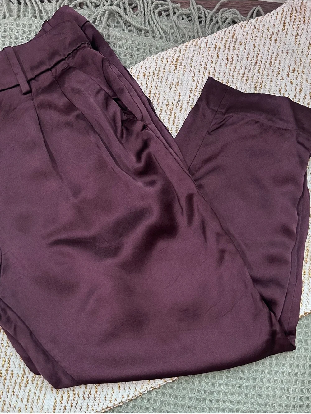Women’s Pleated Dress Pants in Deep Plum